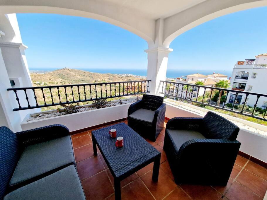 Las Palmeras Seaviews Mijas Eksteriør billede